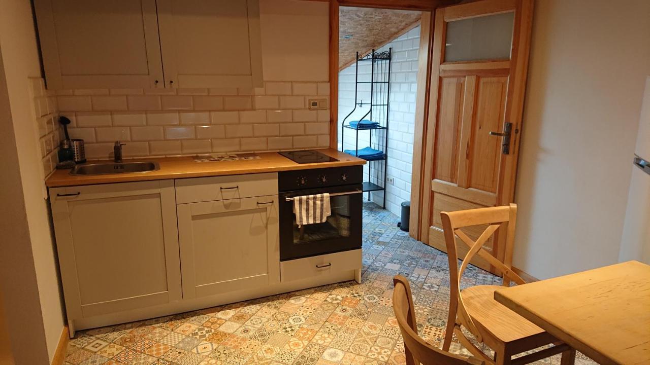Apartamenty Przy Stonehenge Sosnowiec Kamer foto