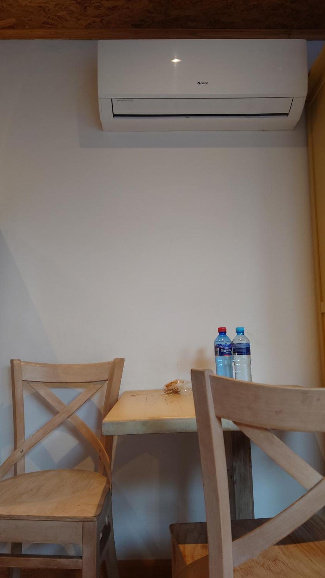 Apartamenty Przy Stonehenge Sosnowiec Kamer foto